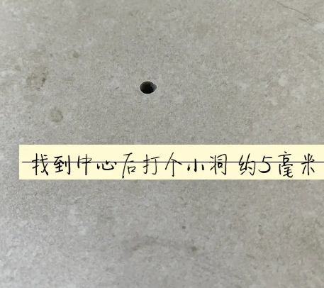 武夷山瓷砖空鼓维修公司专业解答在瓷砖铺贴过程中，如果砂料搅拌不均匀，将会带来以下问题